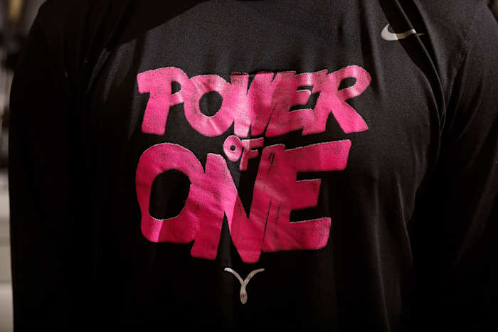 021322_WBB_Pink_Kentucky_JH7544